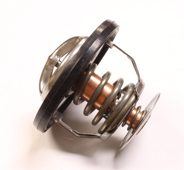 Lingenfelter 180 Degree Thermostat 03-23 Gen III Hemi Lingenfelter 180 Degree Thermostat 03-23 Gen III Hemi